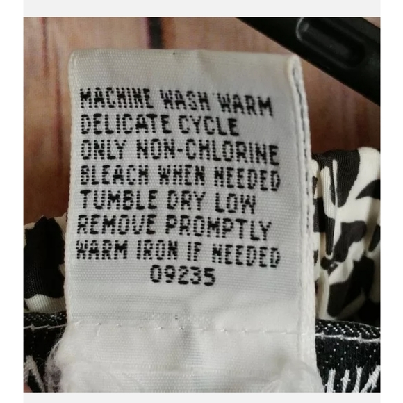 David Benjamin Accordion Skirt - Picture 3 of 3